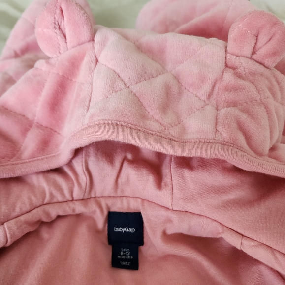Baby Gap Velour Onesie - Picture 4 of 4